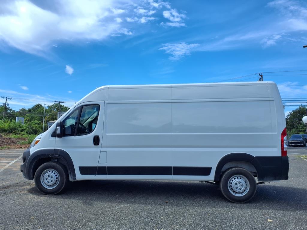 2025 Ram ProMaster 2500 Cargo Van photo 3