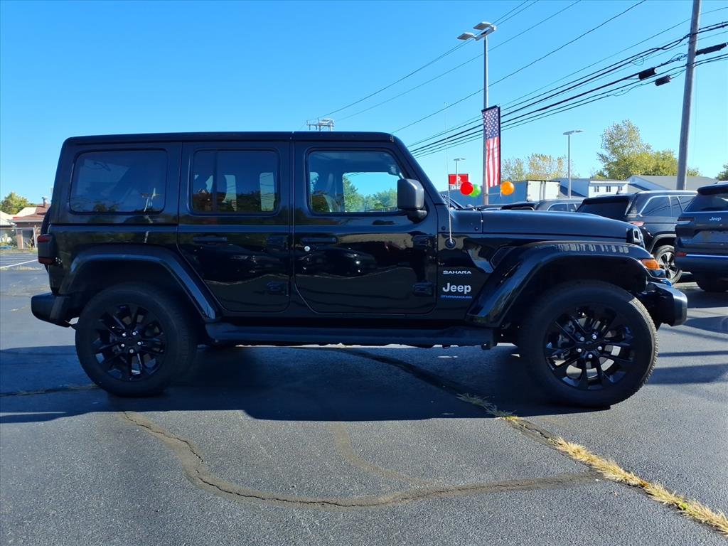 2023 Jeep Wrangler 4xe Sahara photo 2