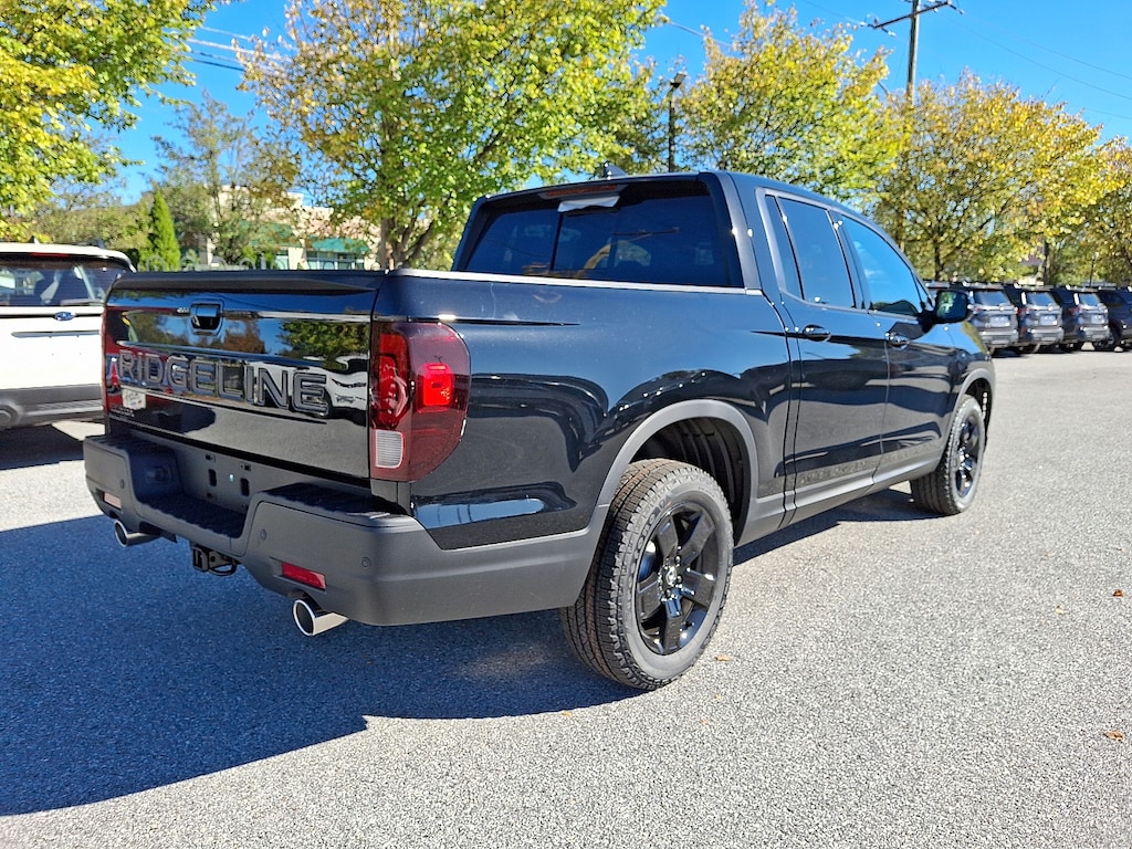 New 2026 Honda Ridgeline Black Edition Crew Cab Pickup