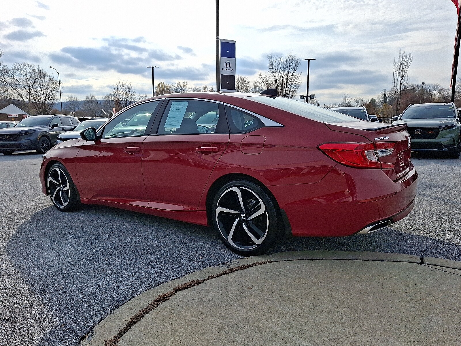 2022 Honda Accord Sport SE photo 4