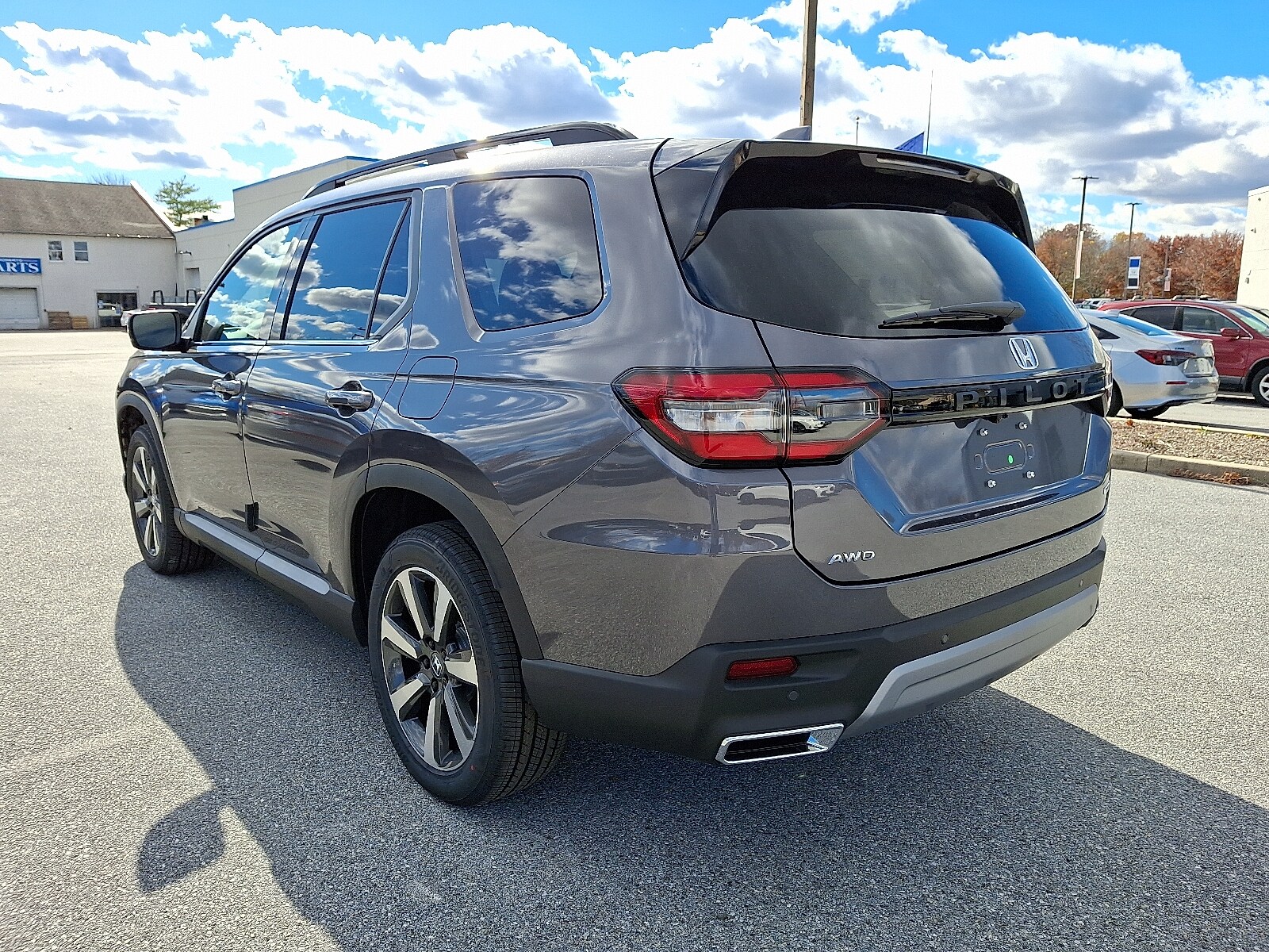 2025 Honda Pilot Touring photo 3