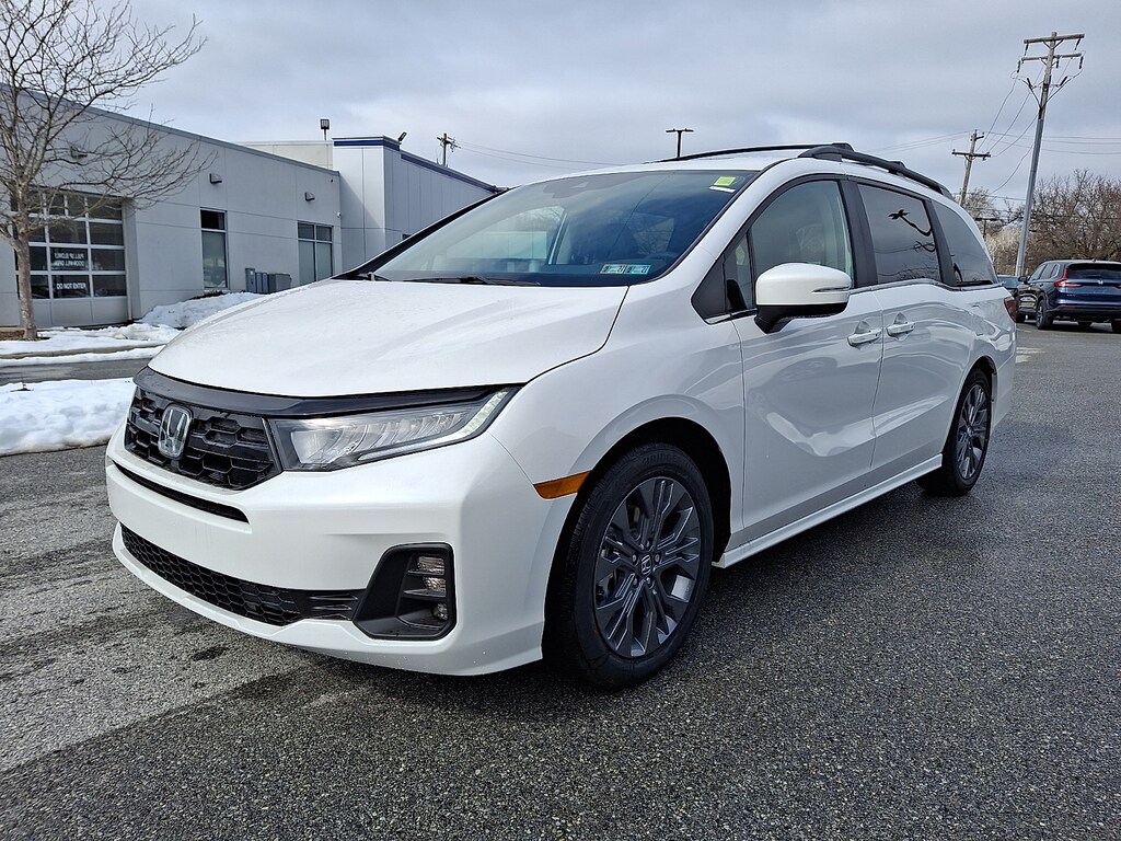 New 2026 Honda Odyssey Touring Mini-van, Passenger