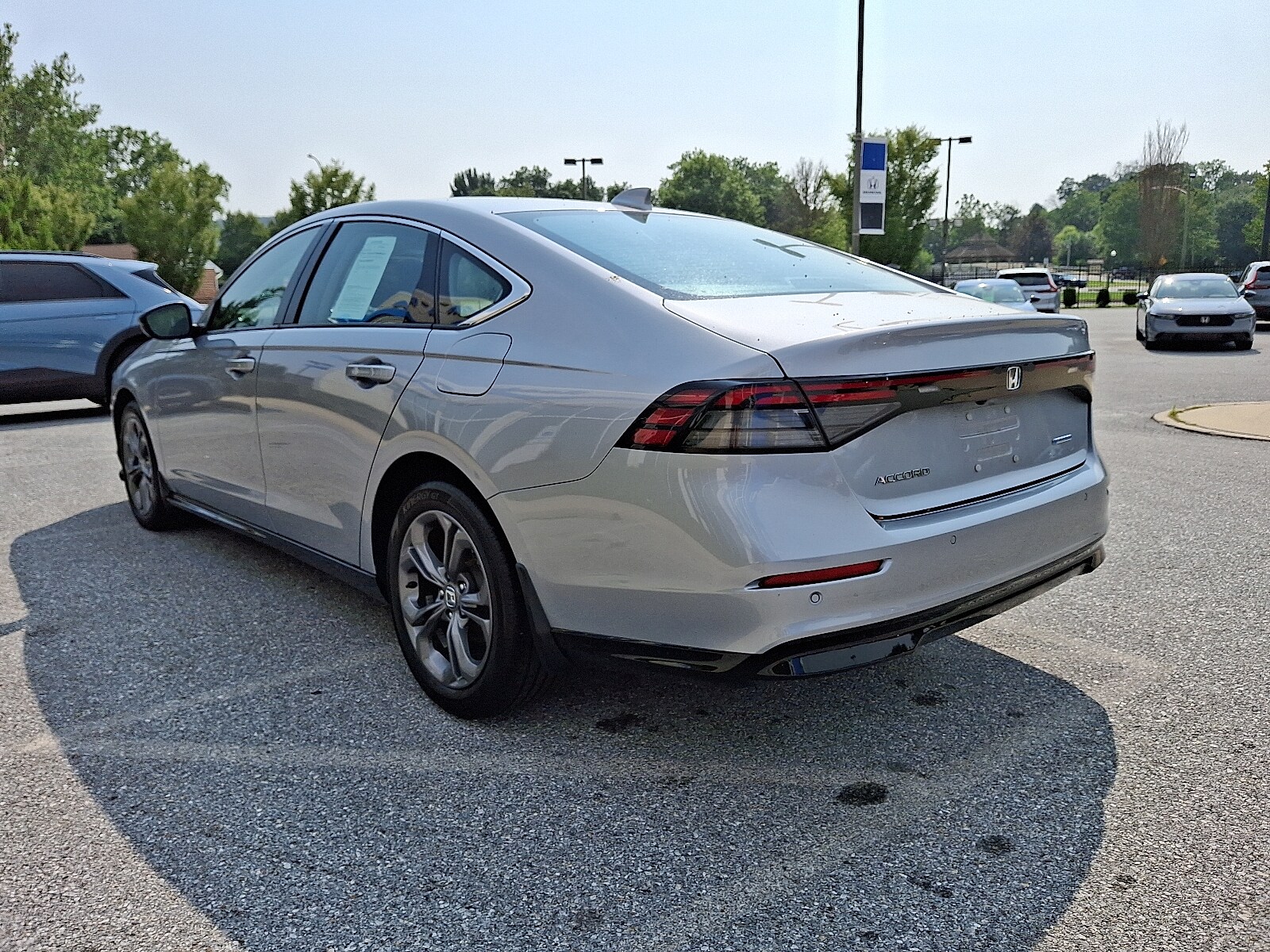 2023 Honda Accord Hybrid EX-L photo 4