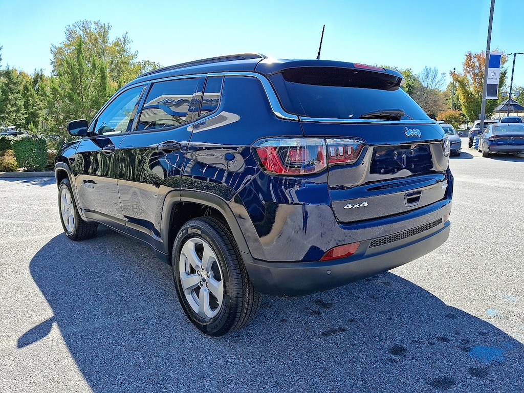 Used 2020 Jeep Compass Latitude 4X4 Sport Utility