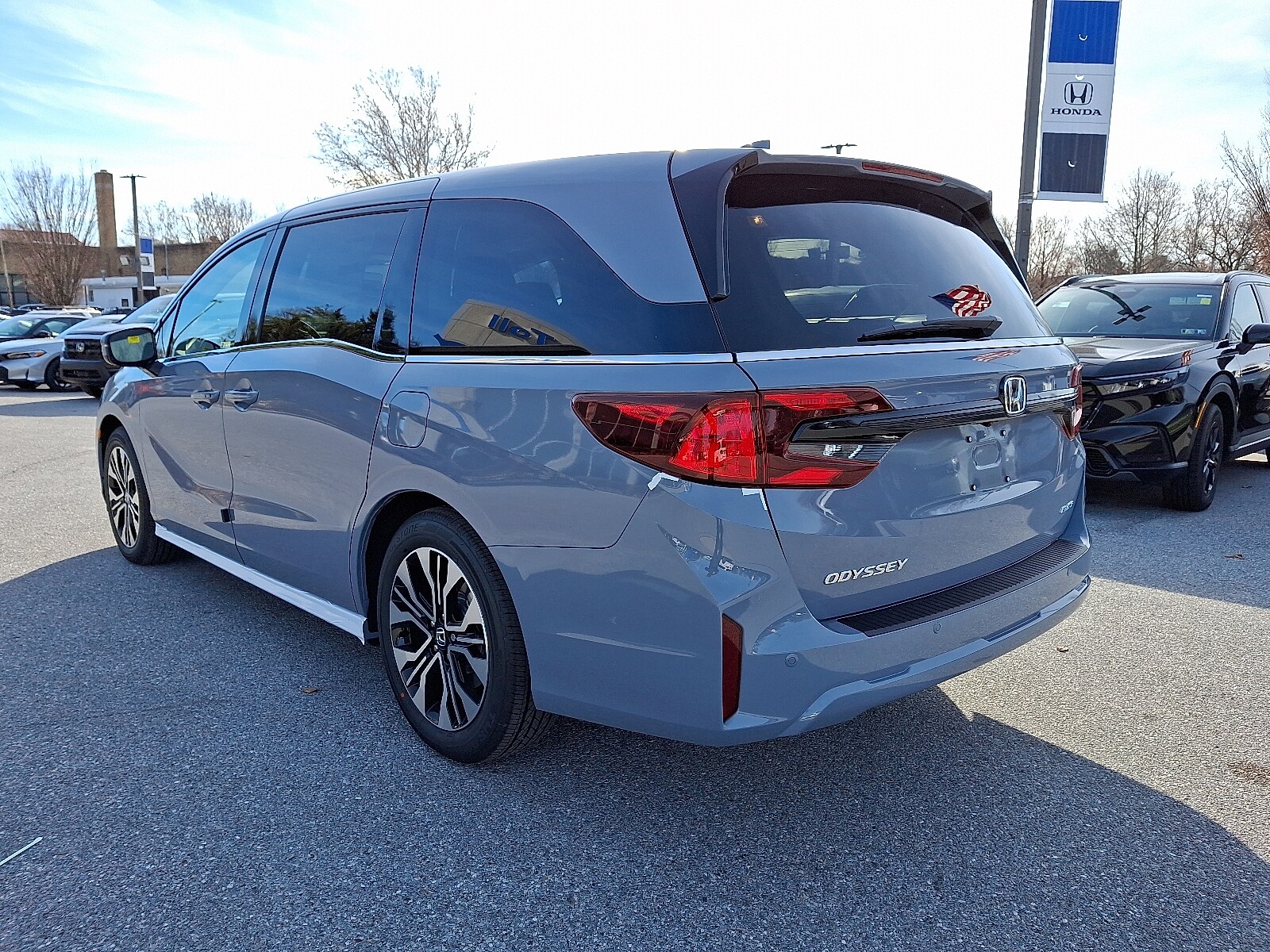 2026 Honda Odyssey Elite photo 3