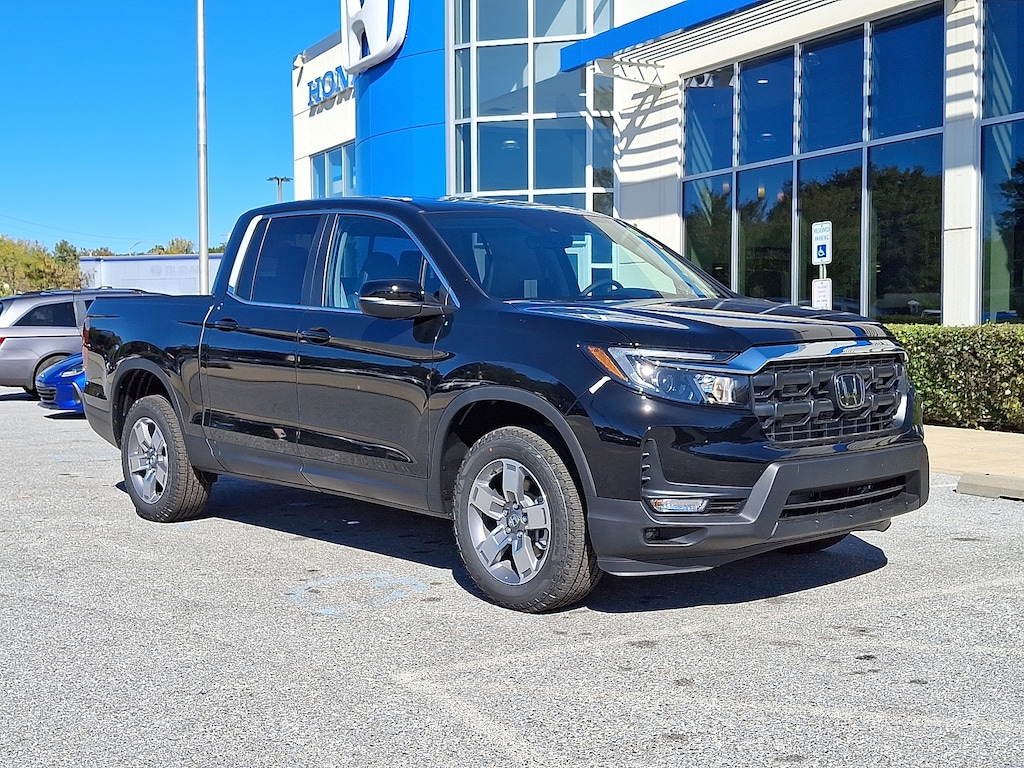 New 2026 Honda Ridgeline RTL Crew Cab Pickup