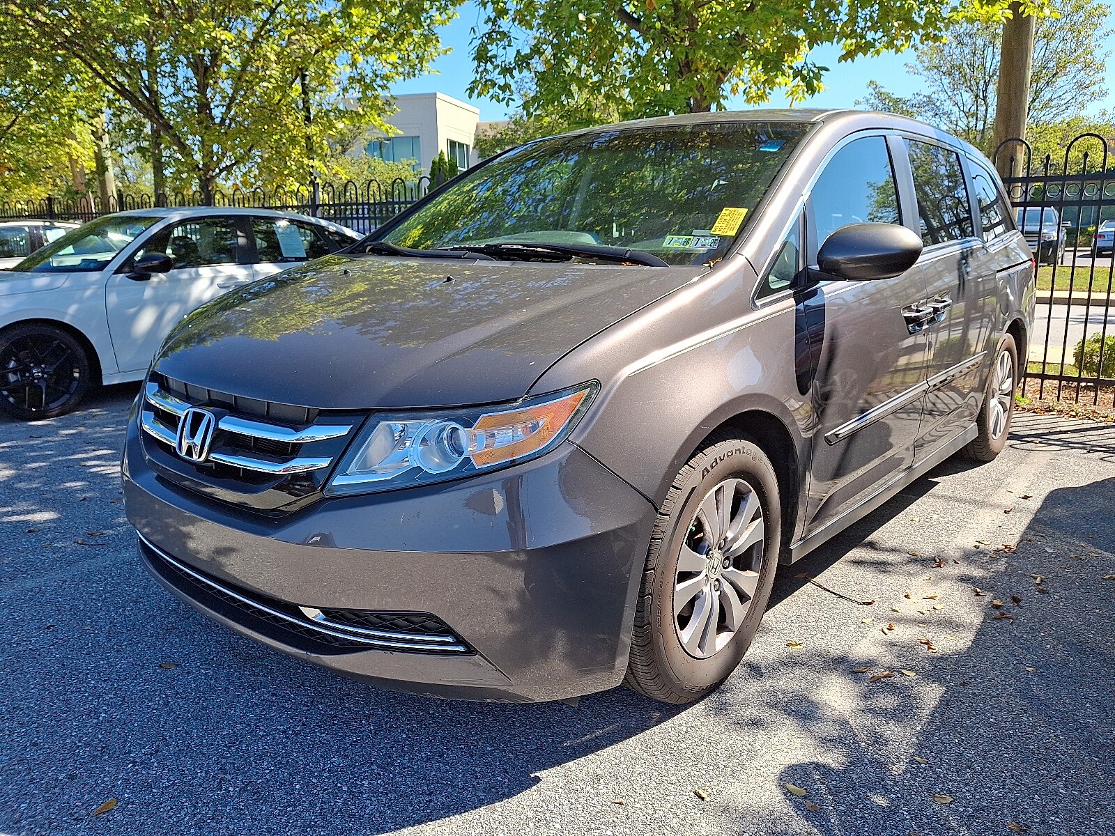 2014 Honda Odyssey EX photo 2