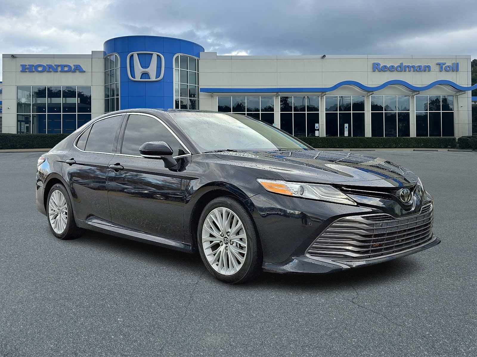 2018 Toyota Camry XLE's photo