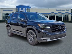 2025 Honda Pilot TrailSport Sport Utility