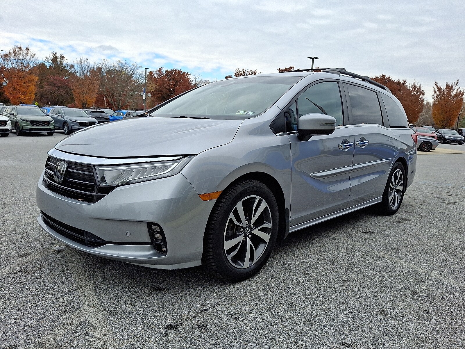 2021 Honda Odyssey Touring photo 3