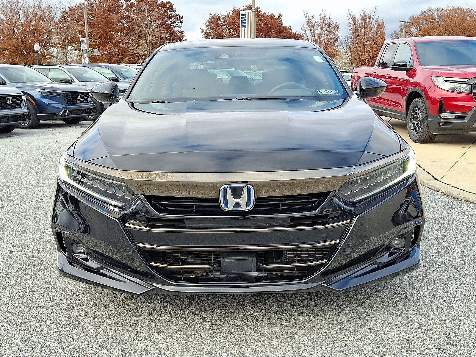 2022 Honda Accord Hybrid Sport photo 2