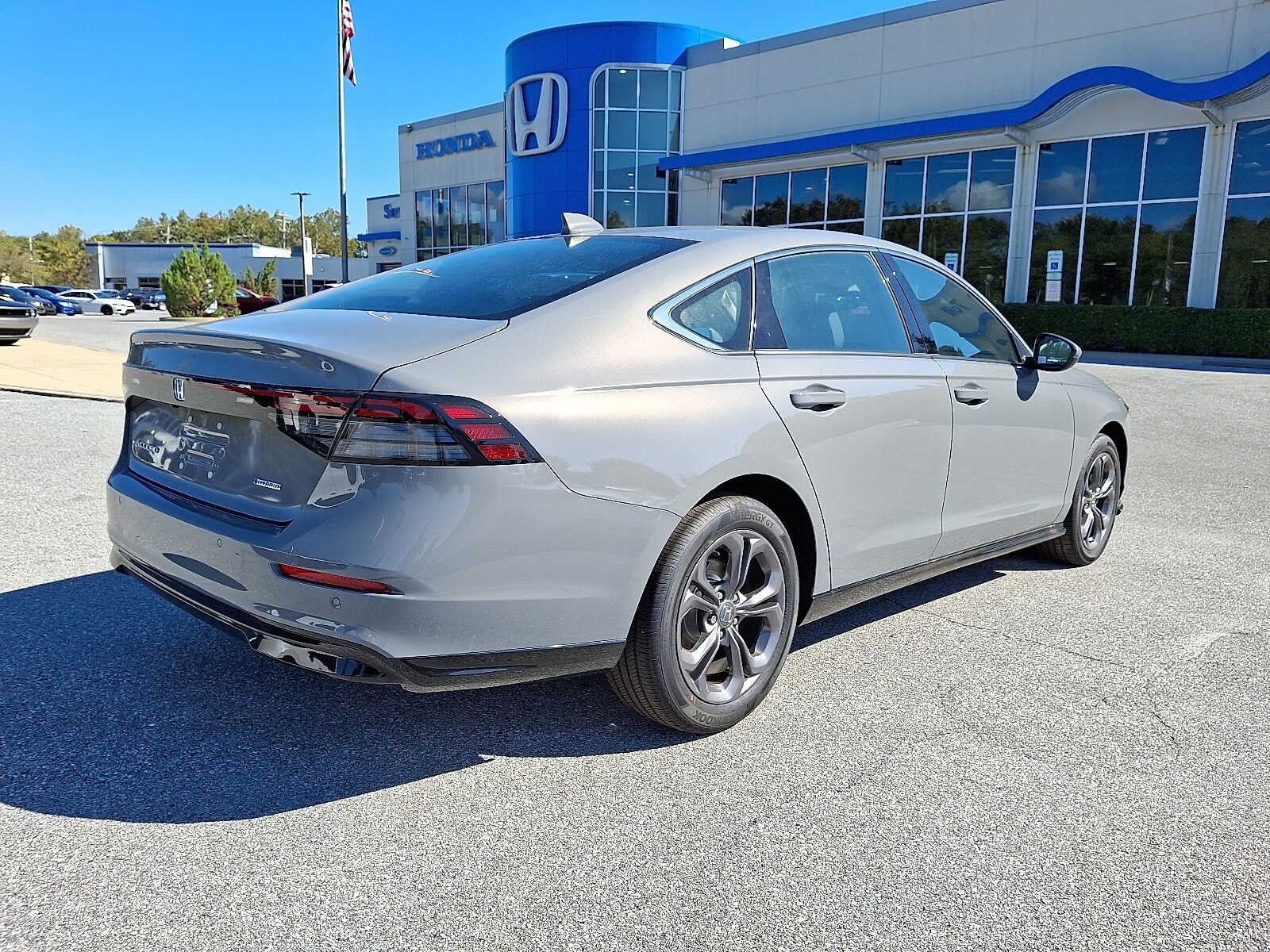 2025 Honda Accord Hybrid EX-L photo 3