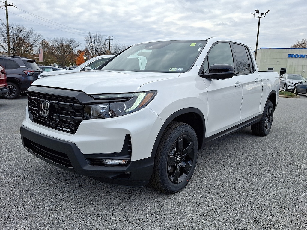 New 2026 Honda Ridgeline Black Edition Crew Cab Pickup