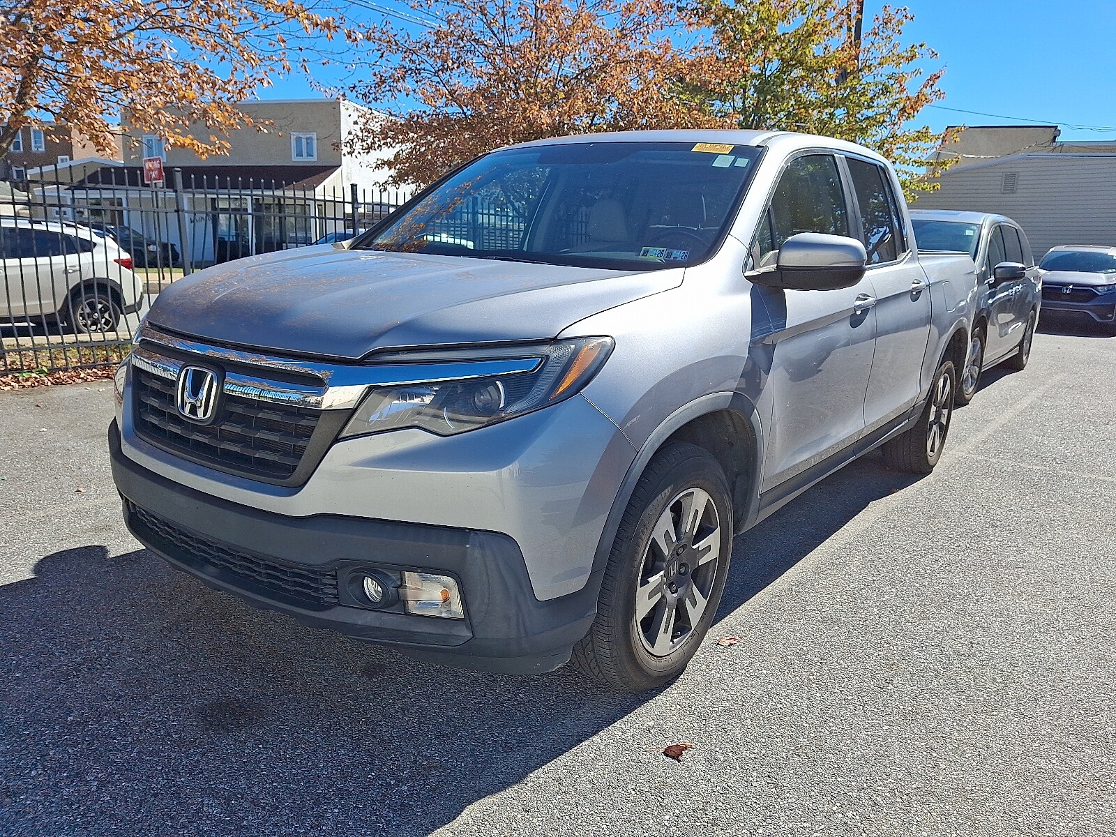 2019 Honda Ridgeline RTL photo 2