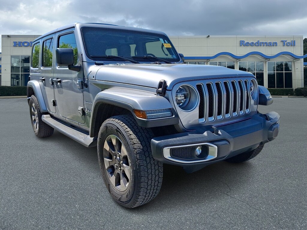 Used 2018 Jeep Wrangler Unlimited Sahara 4x4 Sport Utility