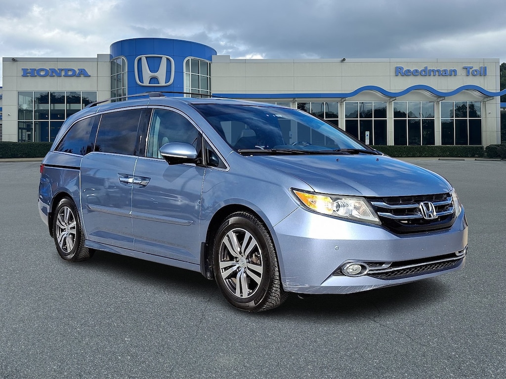 Used 2014 Honda Odyssey Touring Mini-van, Passenger