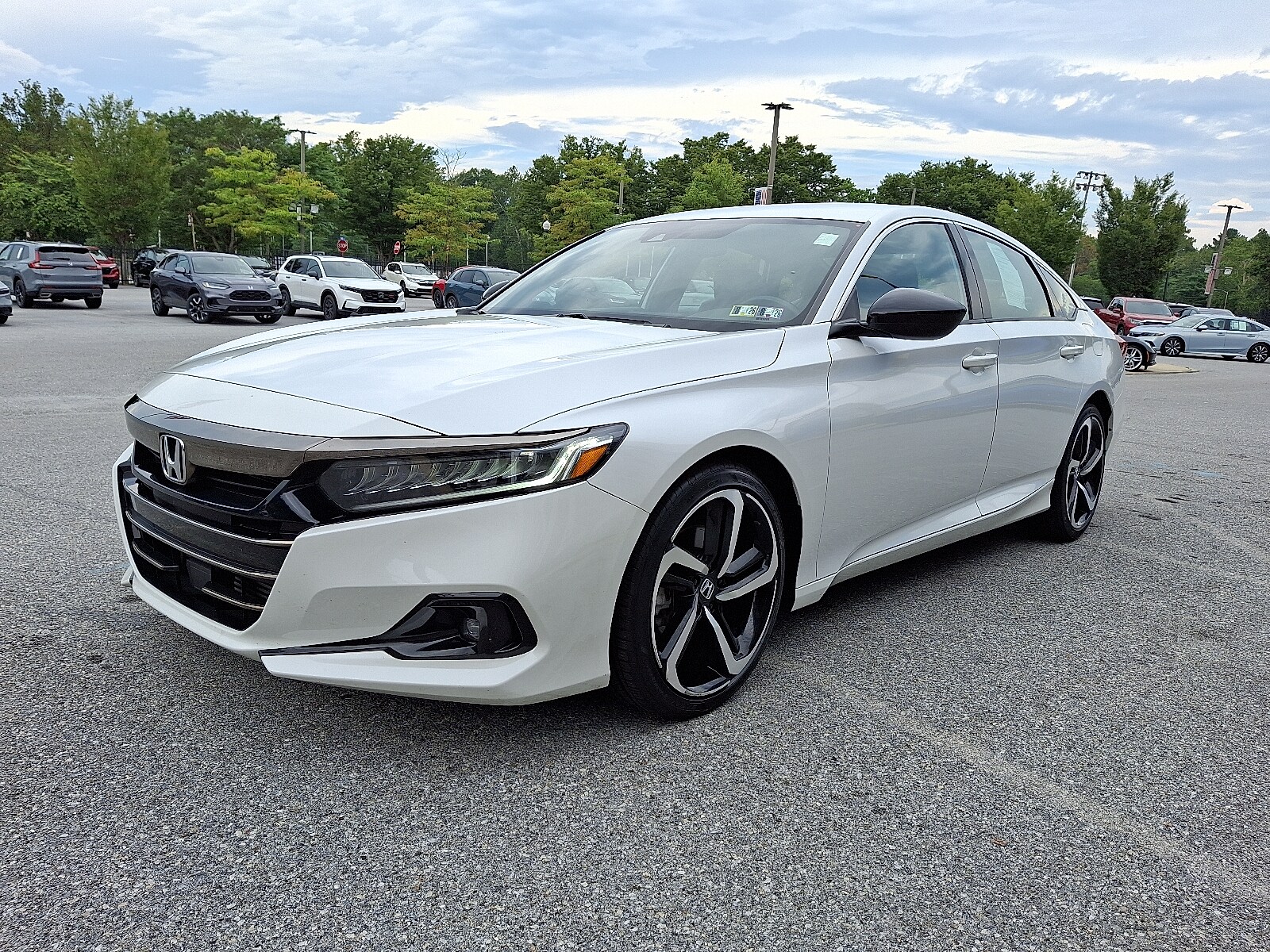 2022 Honda Accord Sport photo 2