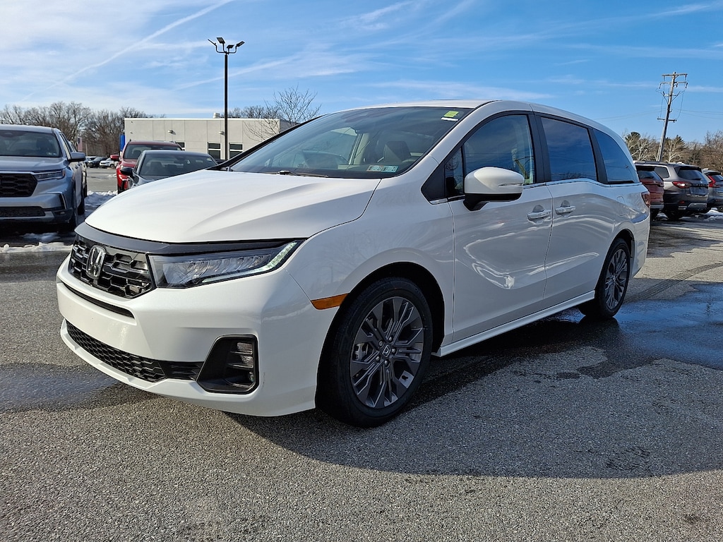 New 2026 Honda Odyssey Touring Mini-van, Passenger