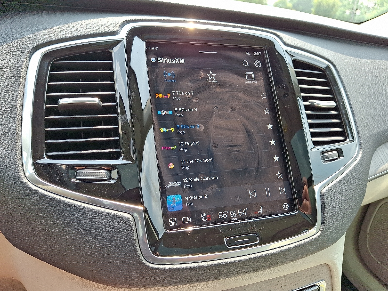 2023 Volvo XC90 Plus - Photo 18