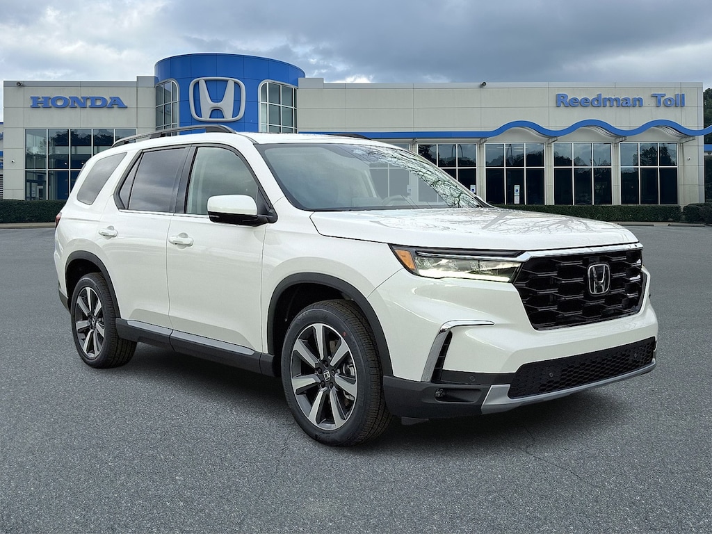 New 2025 Honda Pilot Touring Sport Utility