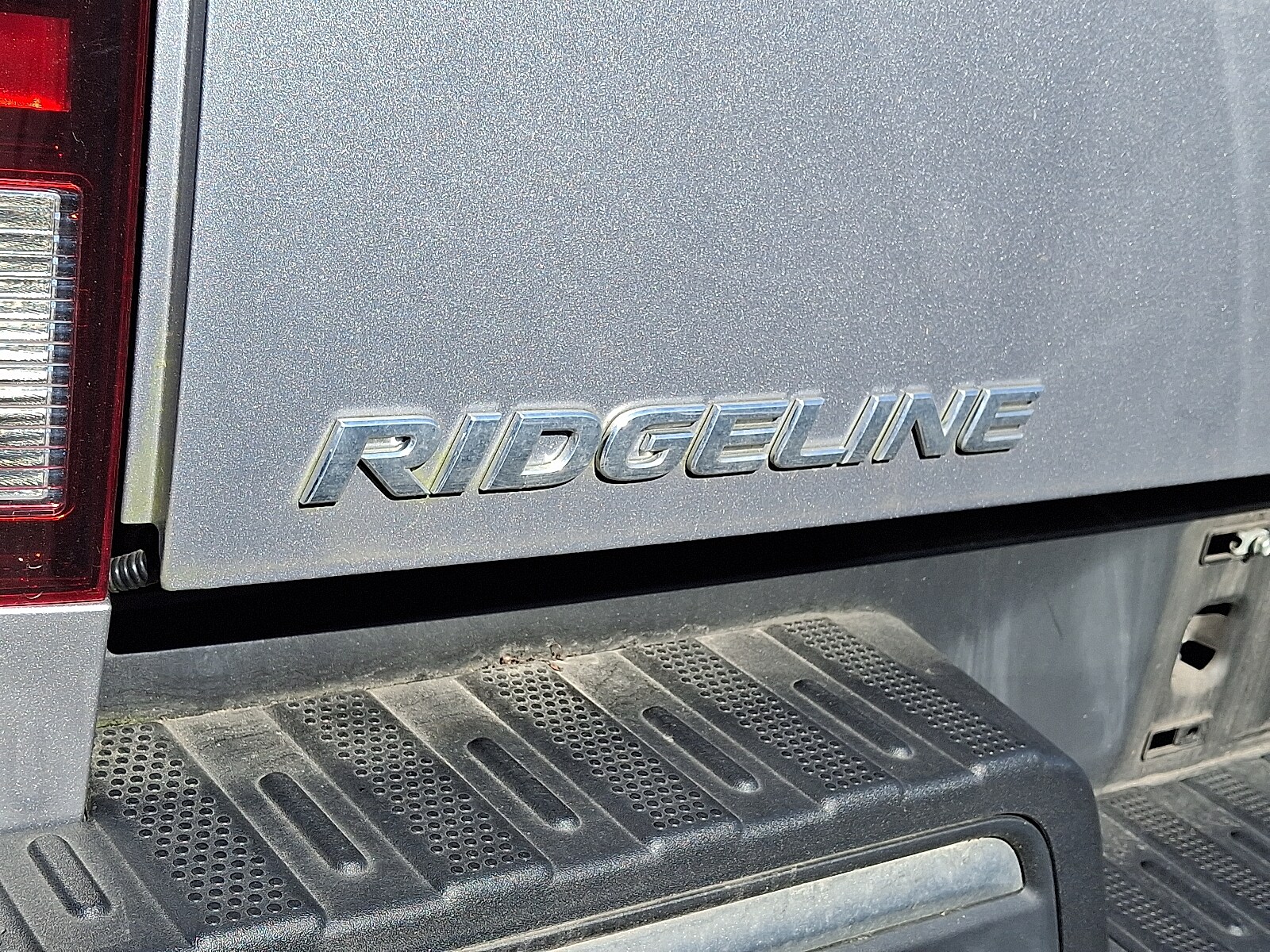 2019 Honda Ridgeline RTL photo 4