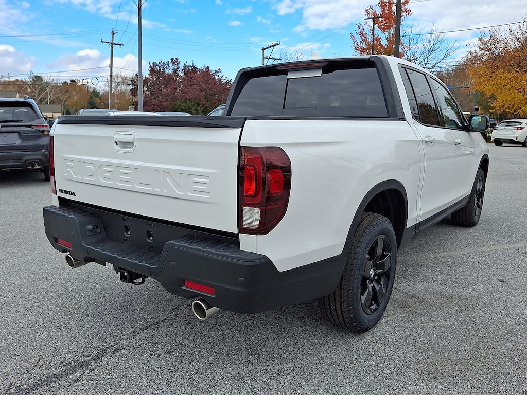New 2026 Honda Ridgeline Black Edition Crew Cab Pickup