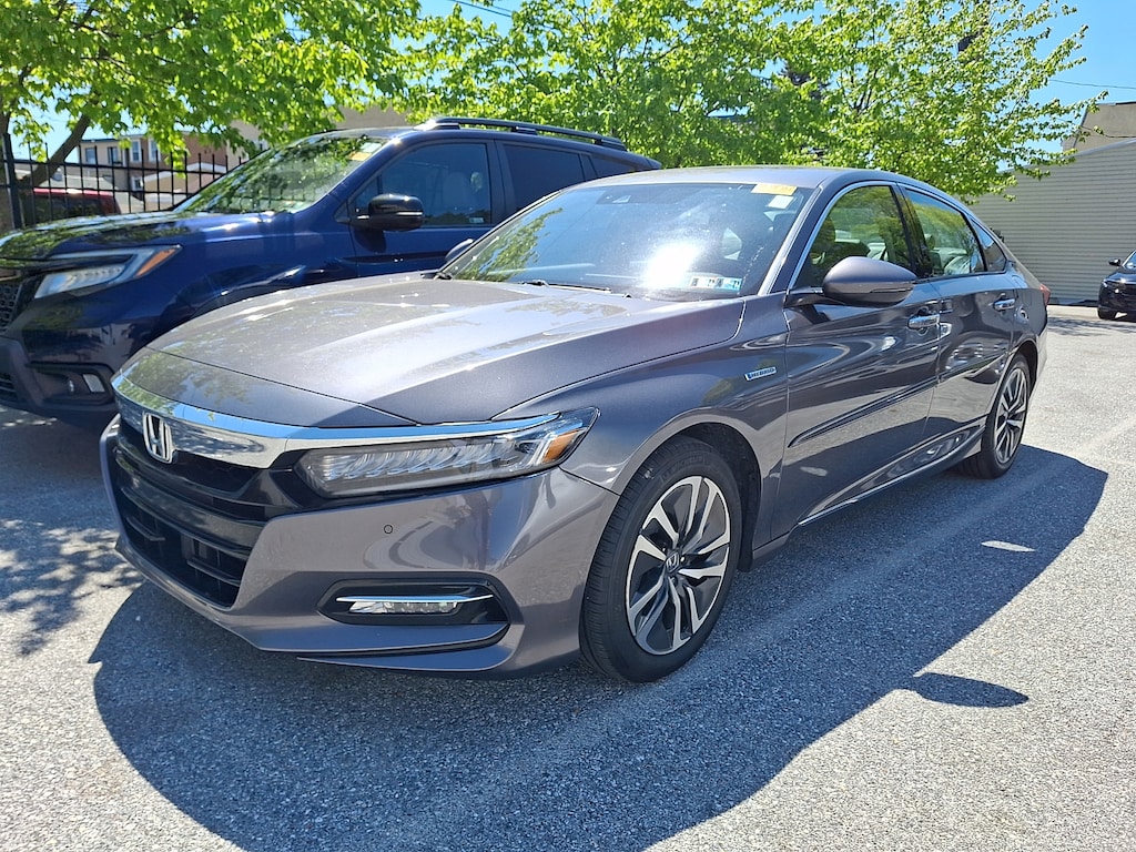 Used 2018 Honda Accord Hybrid Touring Car