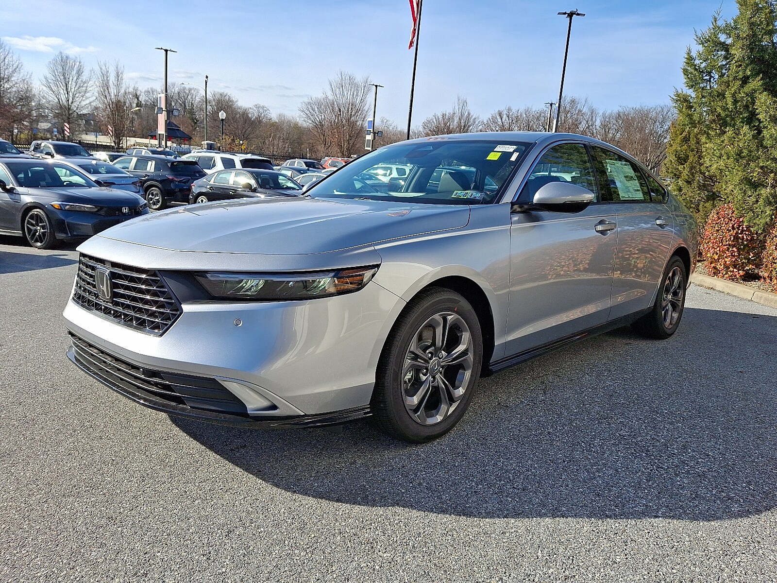 2025 Honda Accord Hybrid EX-L photo 2