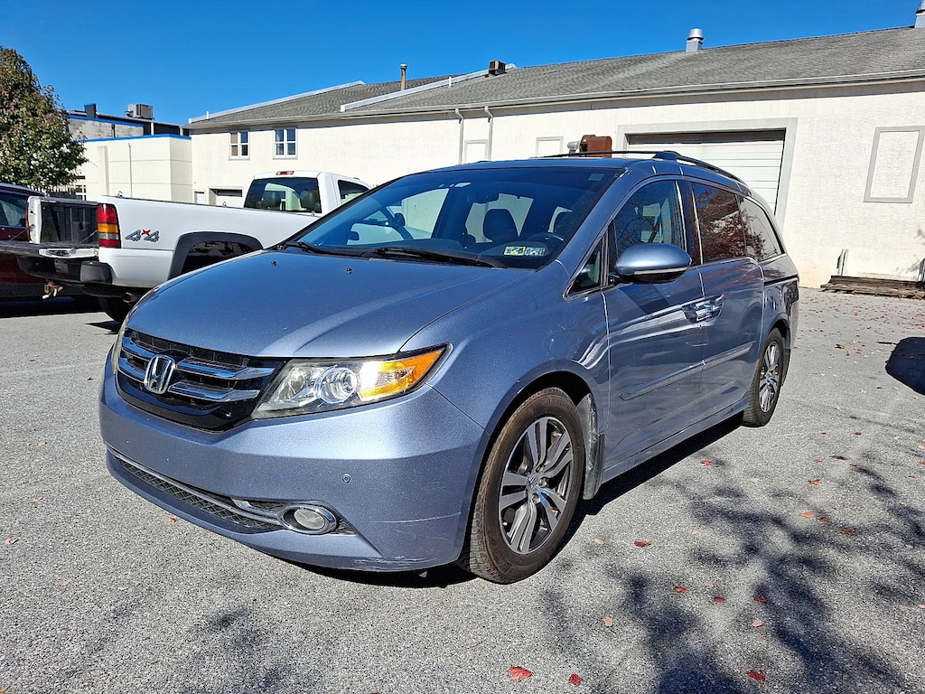 Used 2014 Honda Odyssey Touring Mini-van, Passenger