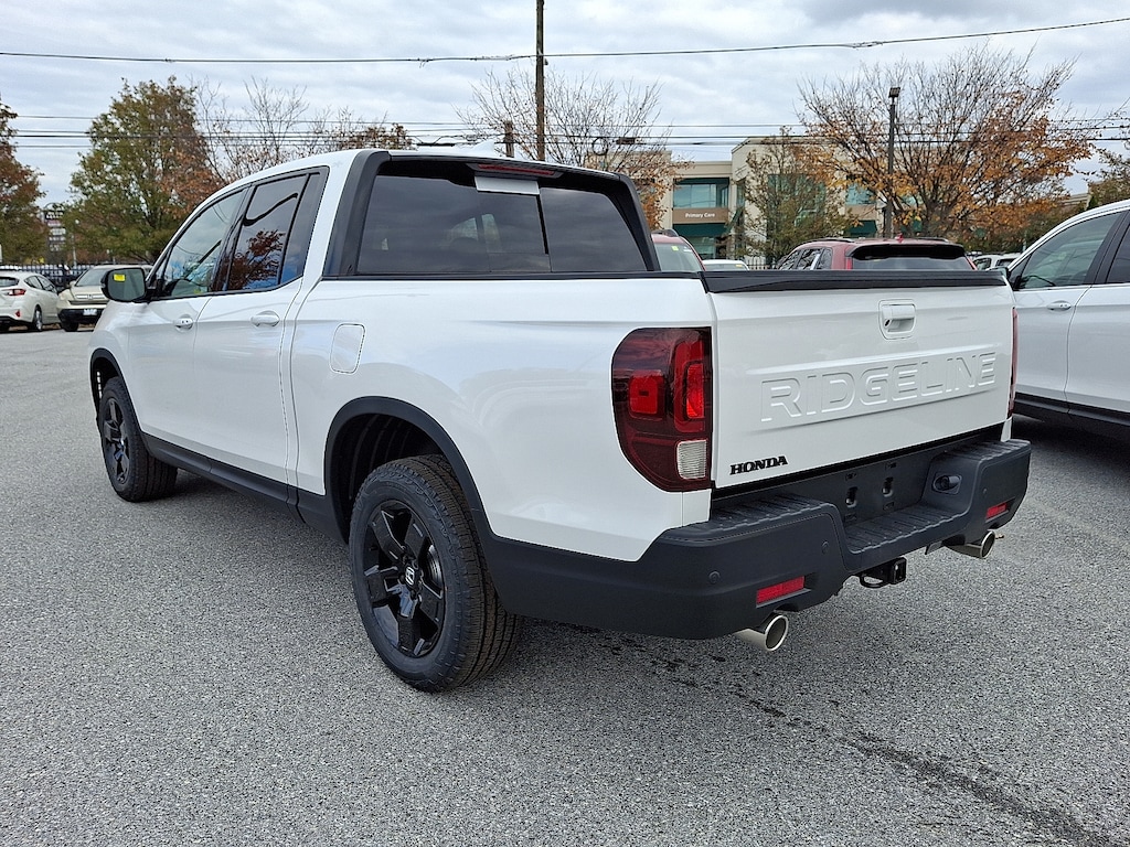 New 2026 Honda Ridgeline Black Edition Crew Cab Pickup