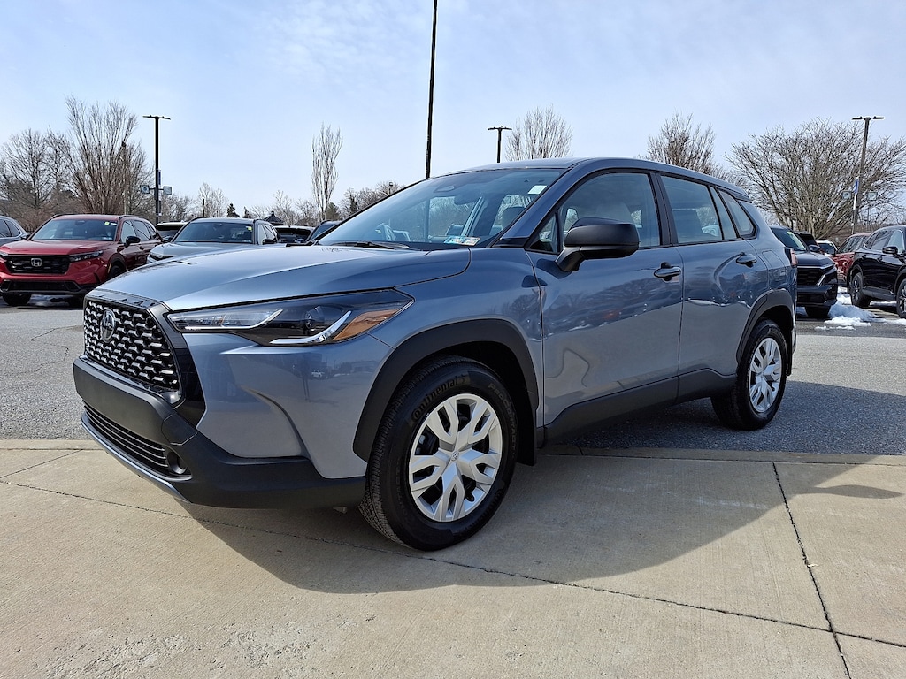 Used 2025 Toyota Corolla Cross L Sport Utility