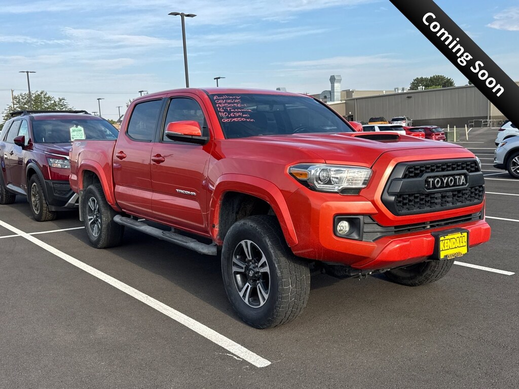 Used 2016 Toyota Tacoma Truck Double Cab