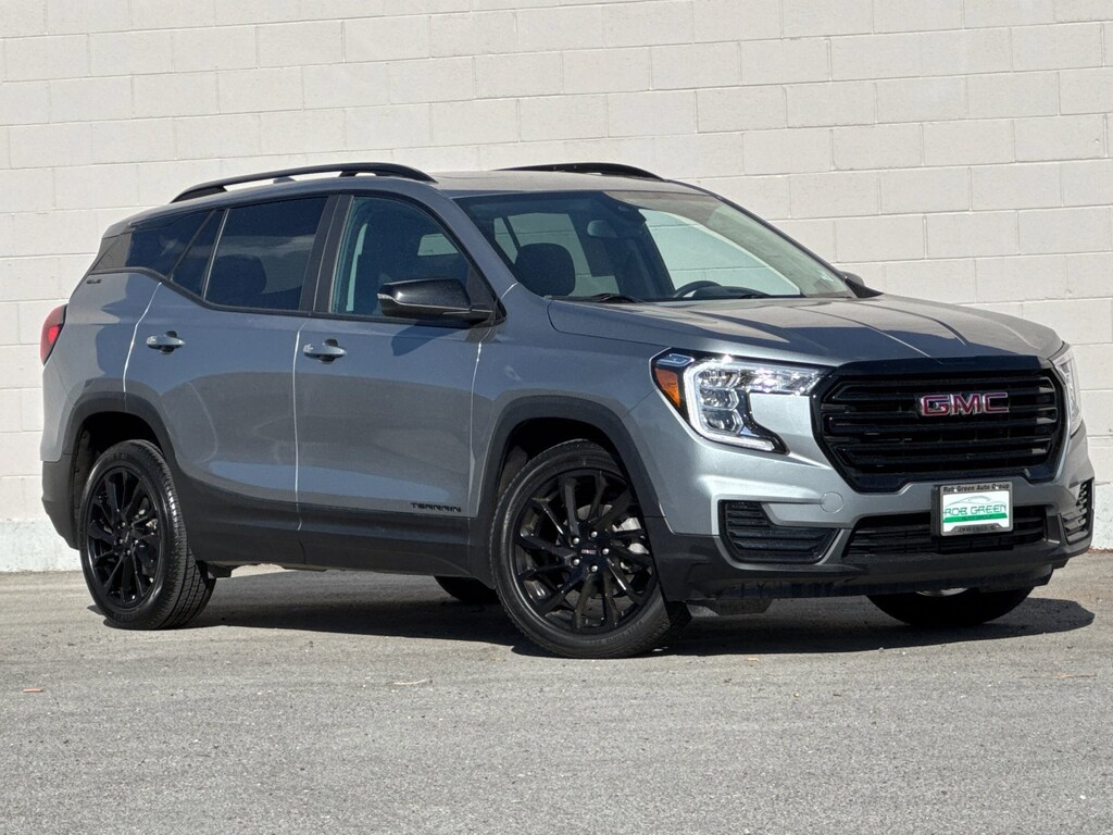 Used 2023 GMC Terrain SLE SUV
