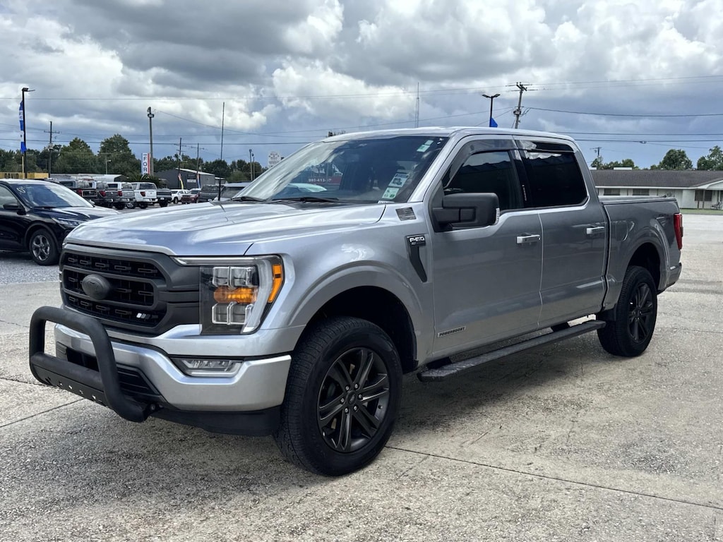 Used 2022 Ford F-150 XLT 4WD SuperCrew 5.5 Box Crew Cab Pickup