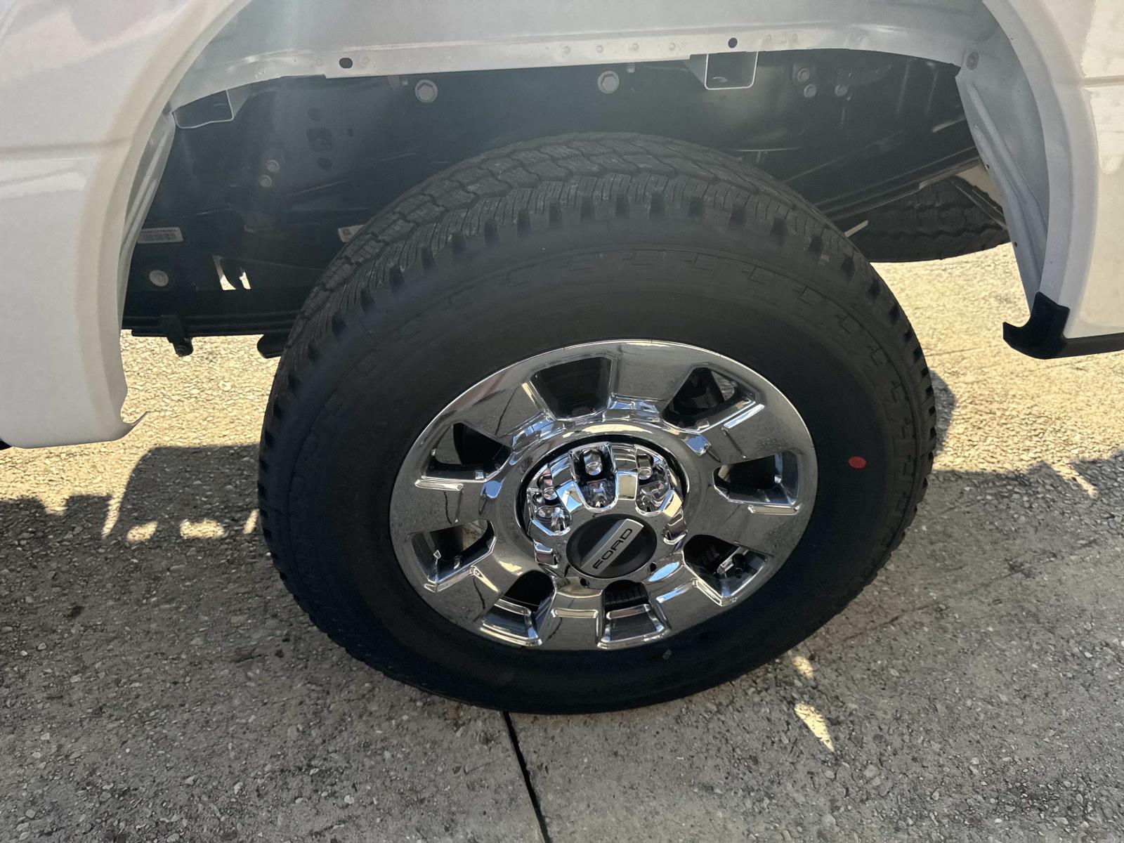 2026 Ford F-250 Lariat photo 3