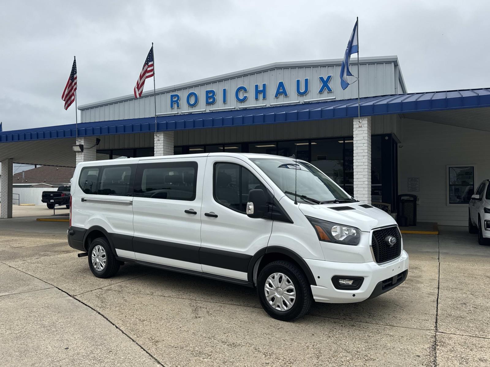2024 Ford Transit 350 XLT Low Roof Sliding Pass. 148's photo