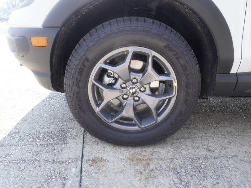 2024 Ford Bronco Sport Badlands photo 2