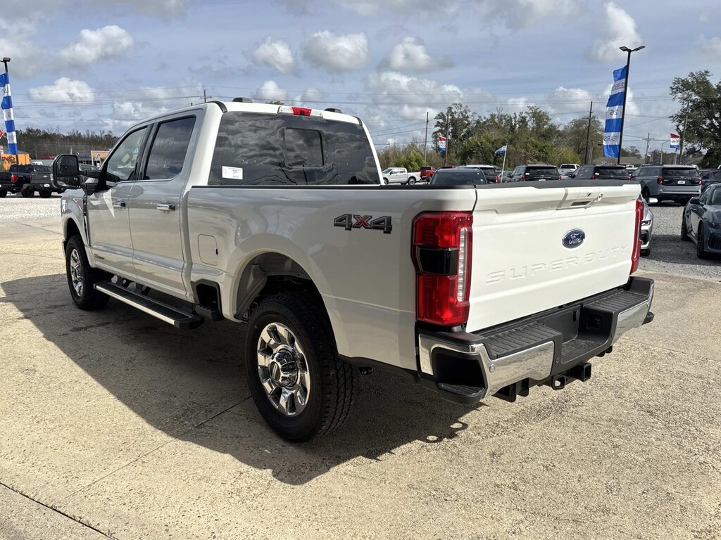 New 2026 Ford Super Duty F-250 Lariat TRUCK