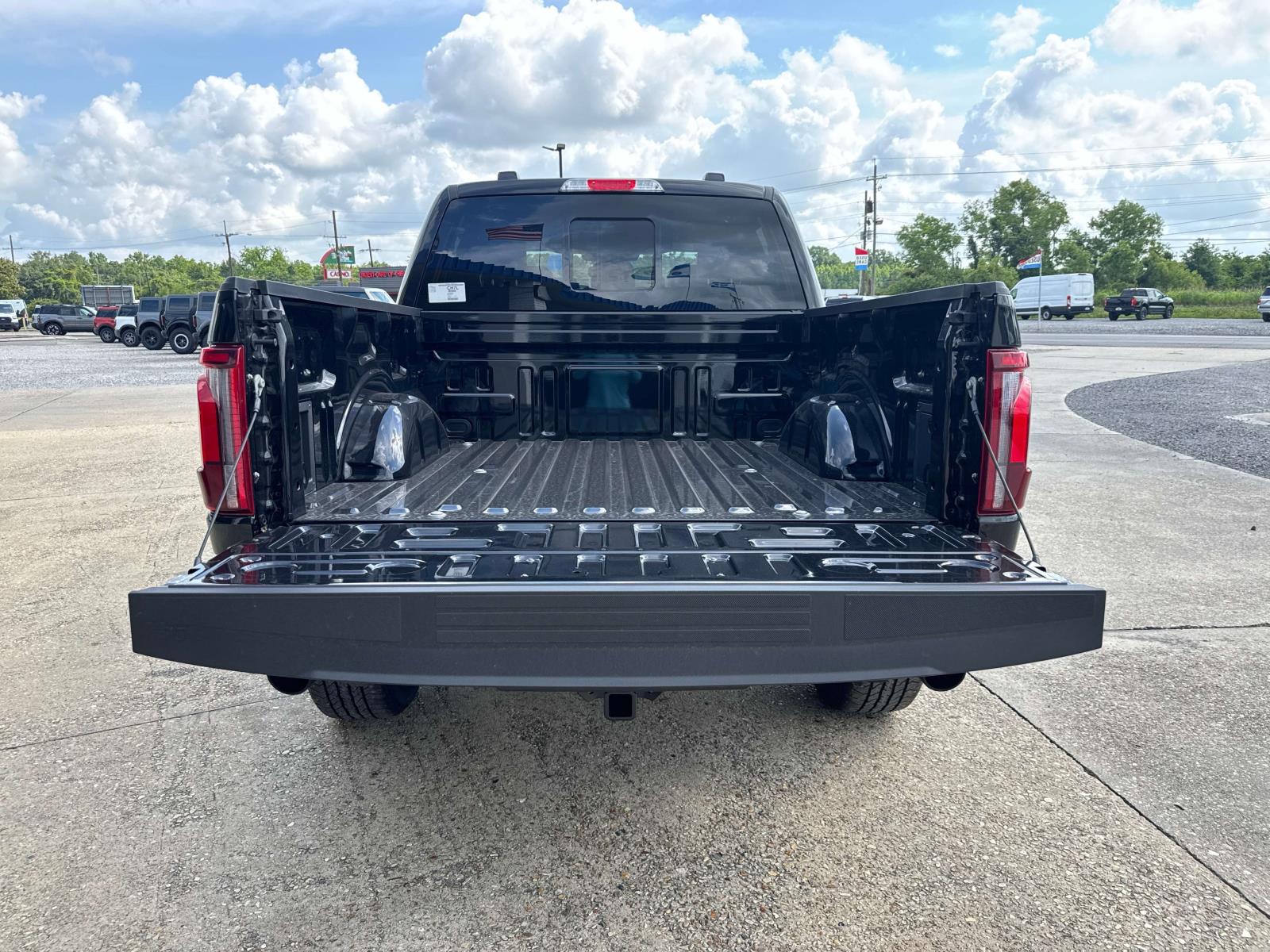 2025 Ford F-150 Lariat - Photo 6