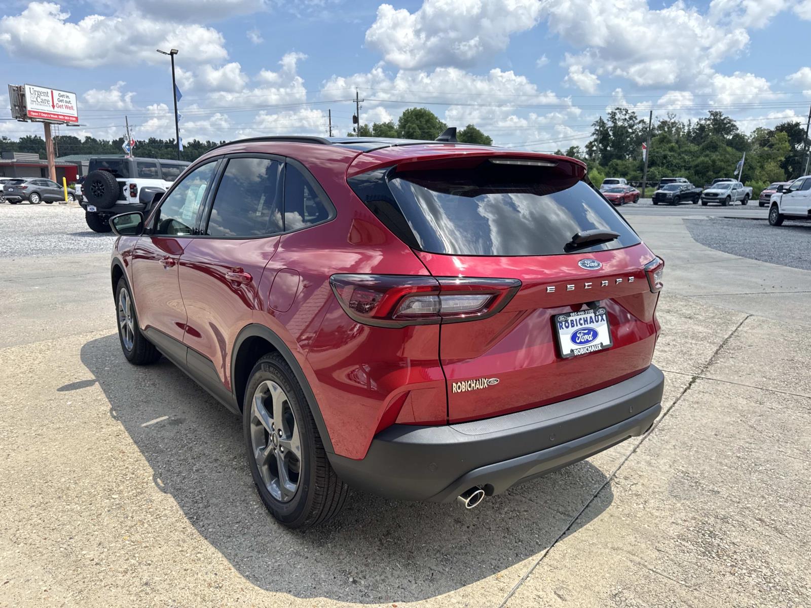 2025 Ford Escape ST-Line photo 3