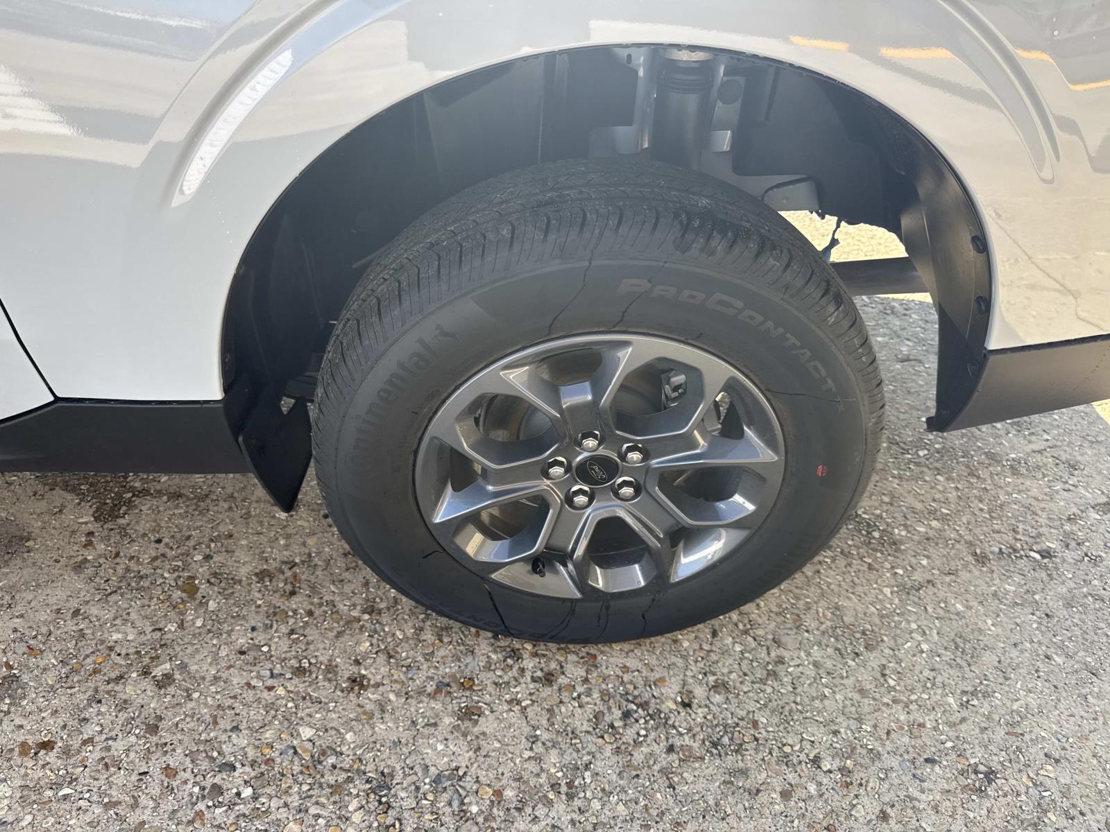 2025 Ford Maverick XLT photo 2