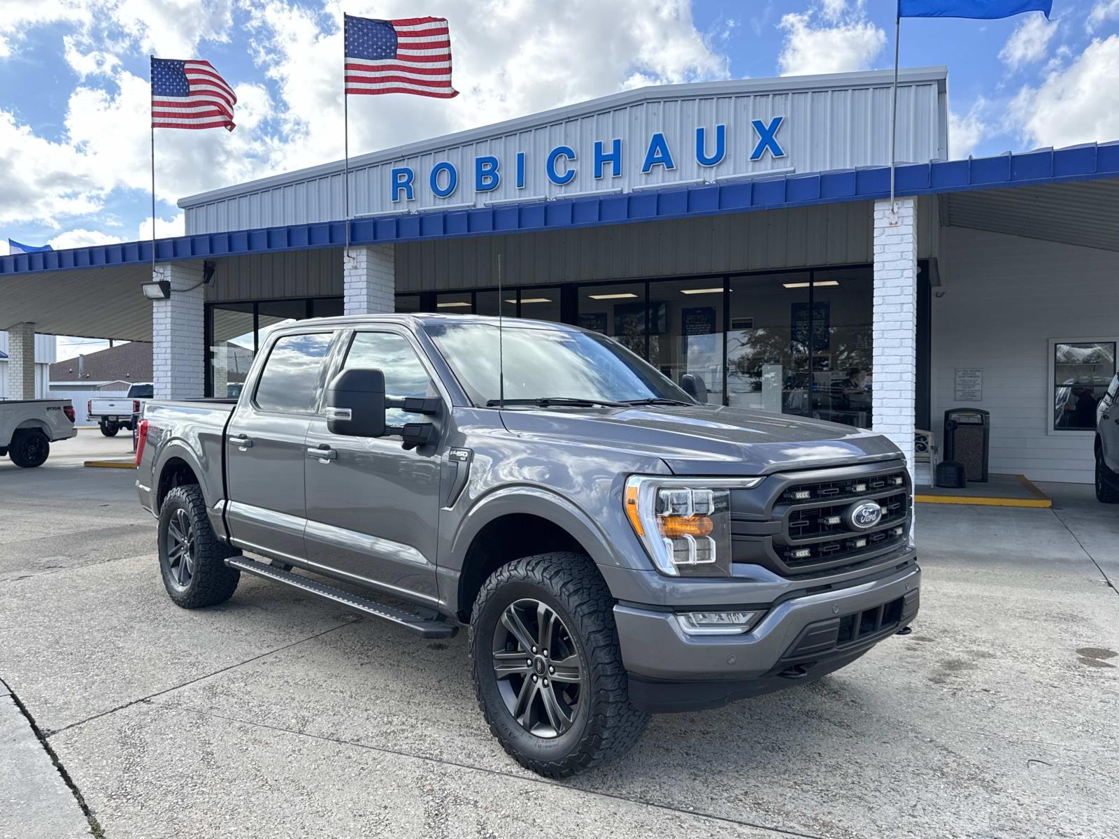 2023 Ford F-150 XLT's photo