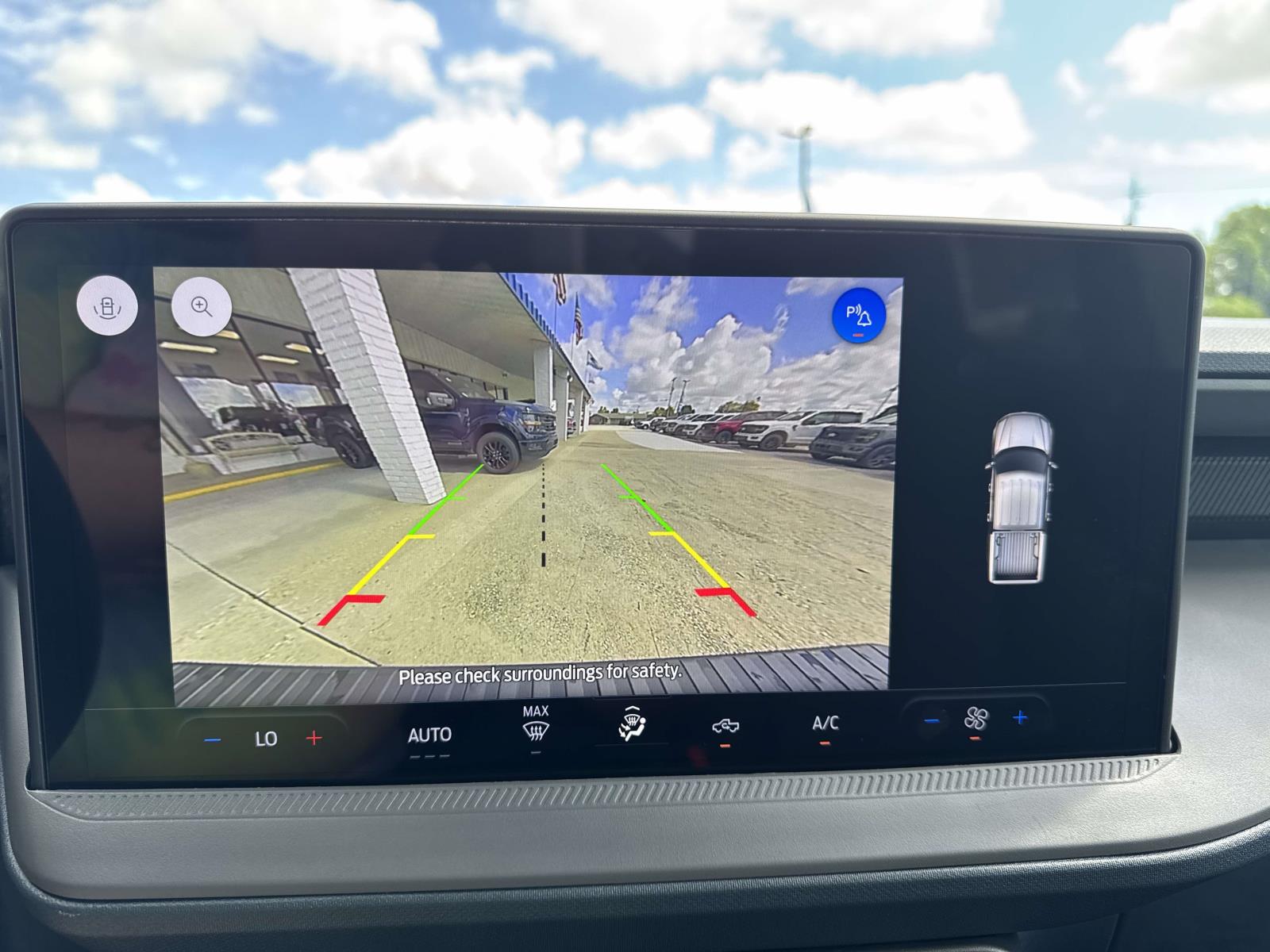 2025 Ford Maverick XLT - Photo 12