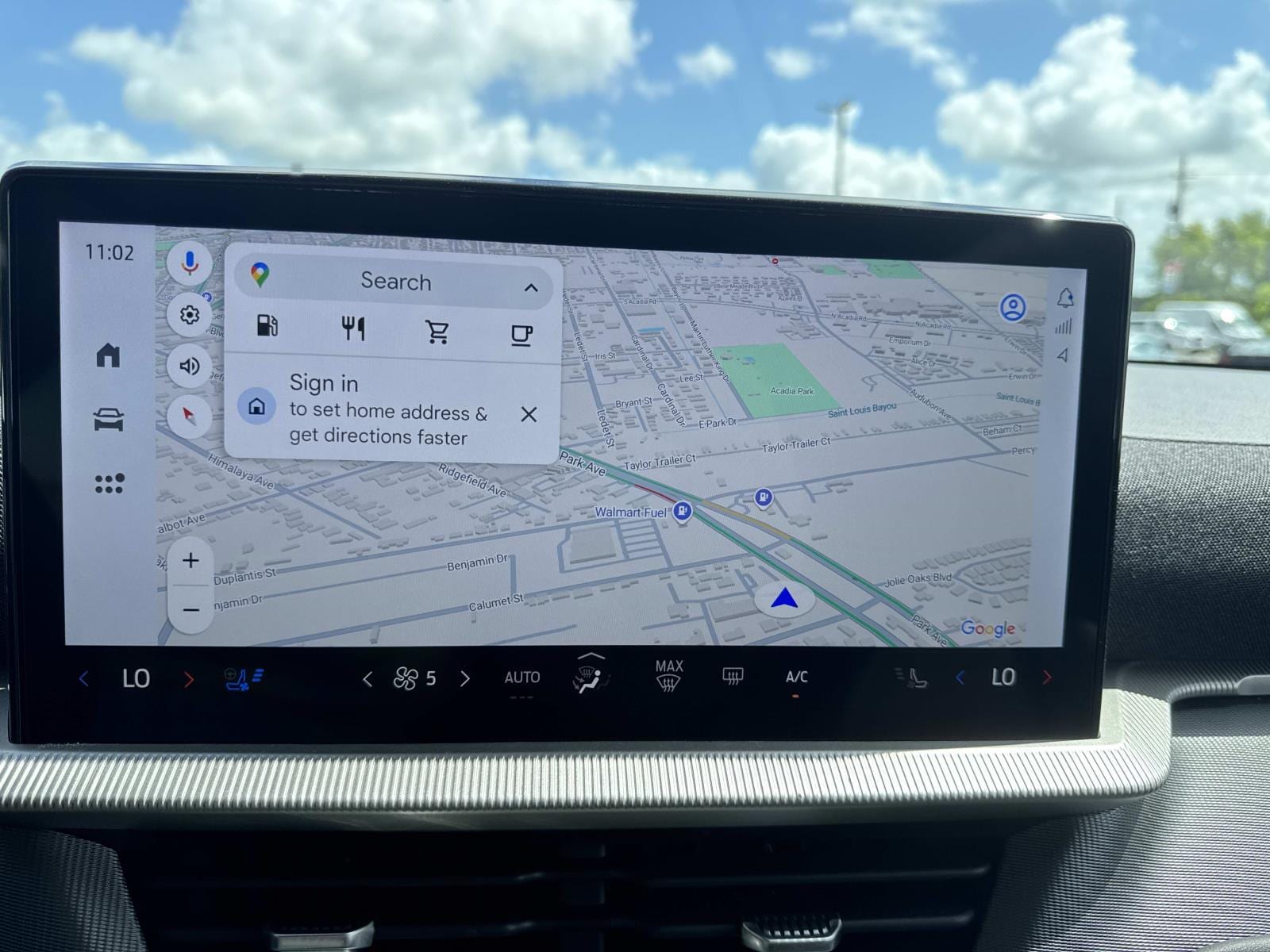 2025 Ford Explorer ST - Photo 11