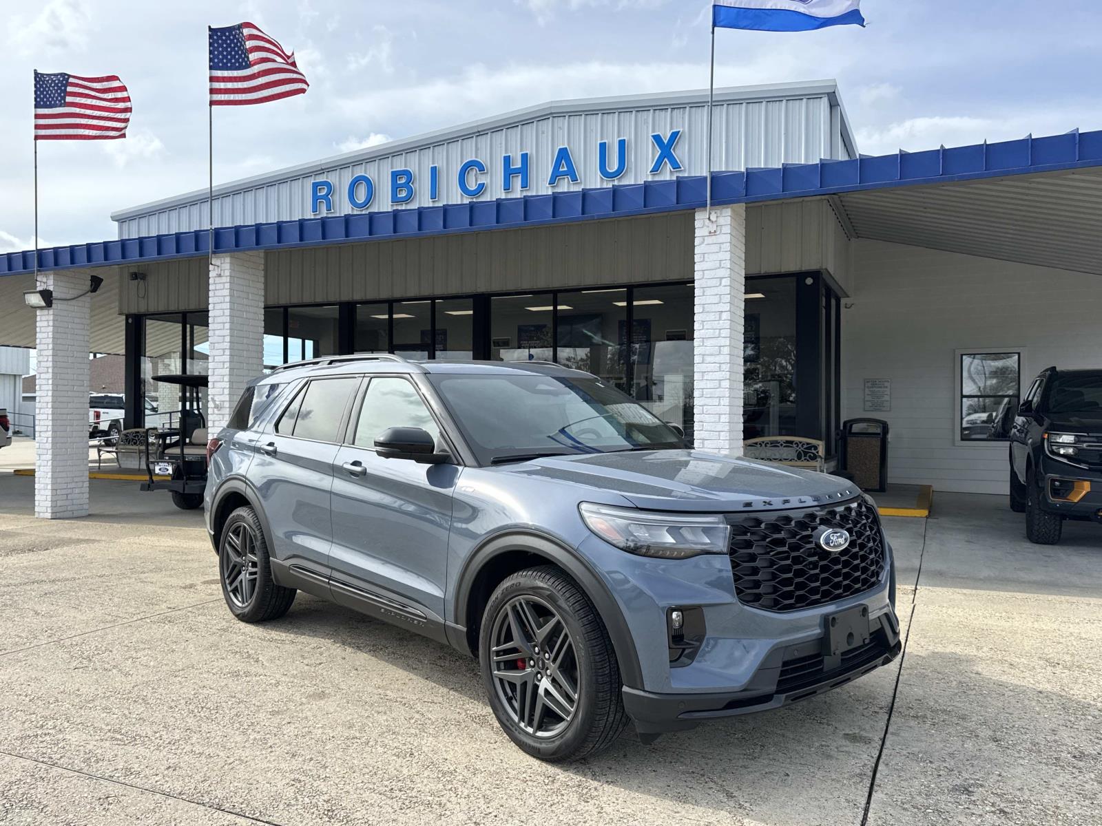 2025 Ford Explorer ST Line's photo