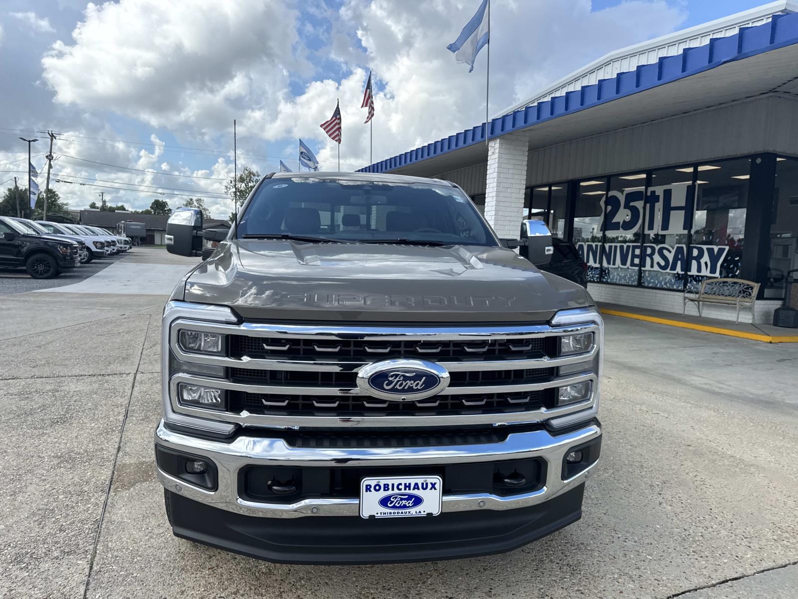 2026 Ford F-250 King Ranch photo 2