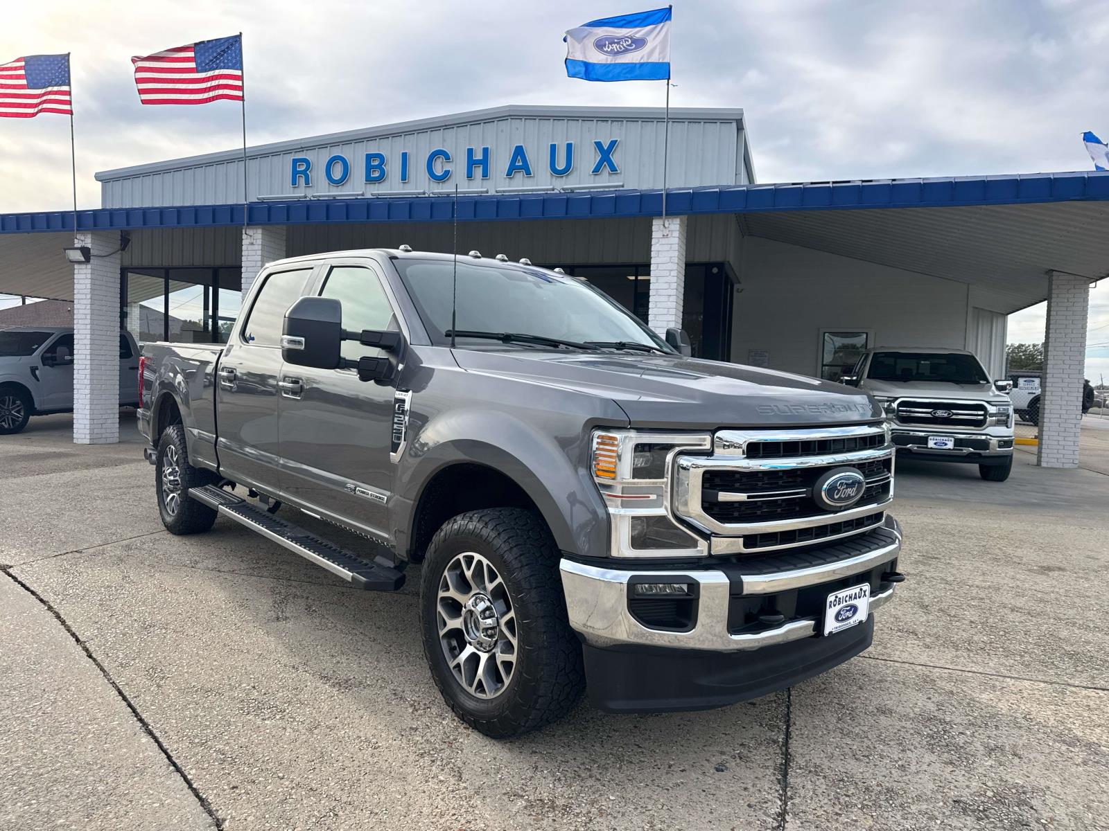 2022 Ford F-250 Super Duty Lariat's photo
