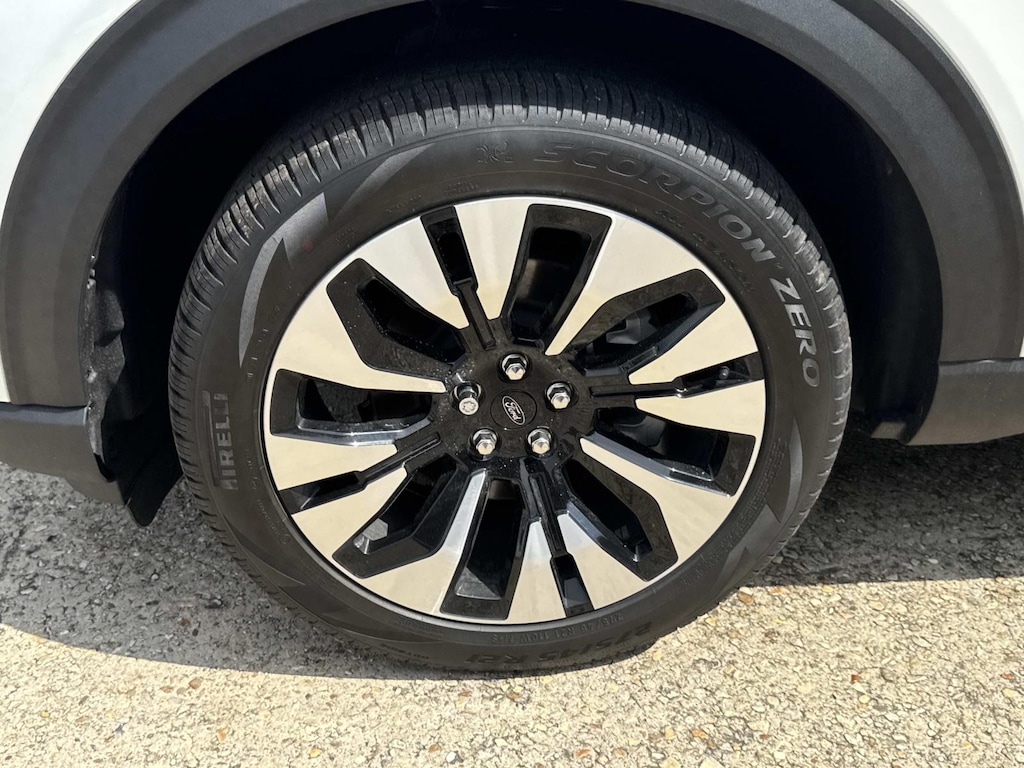 New 2026 Ford Explorer Platinum SUV