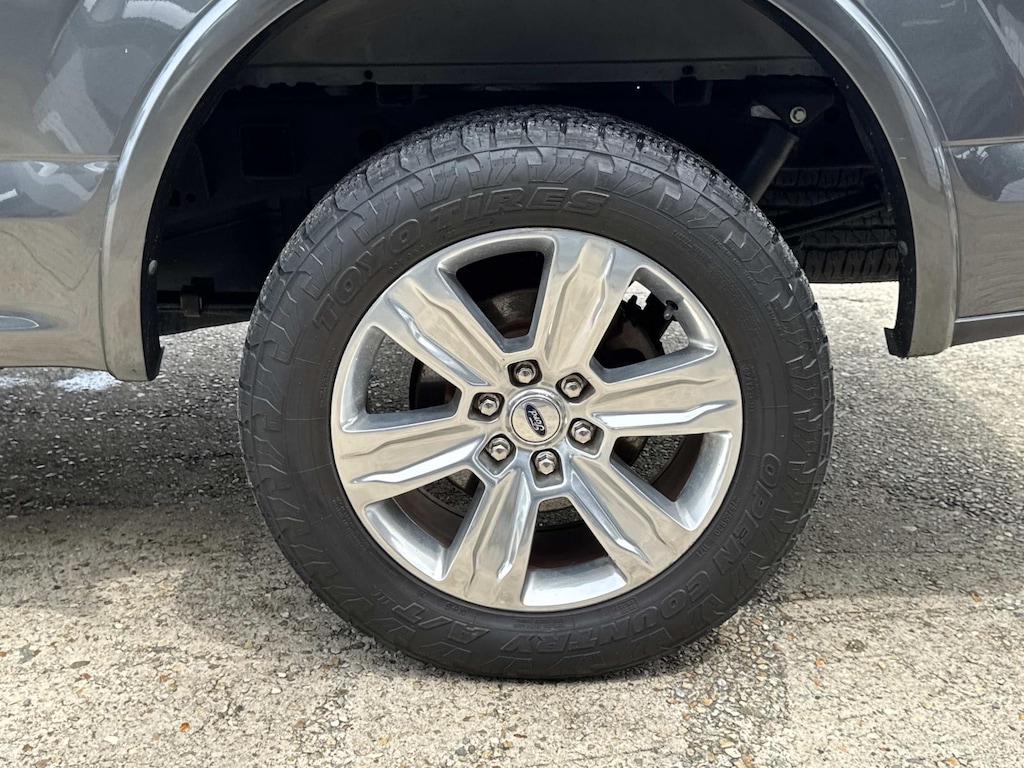 Used 2018 Ford F-150 Platinum 4WD SuperCrew 5.5 Box Crew Cab Pickup