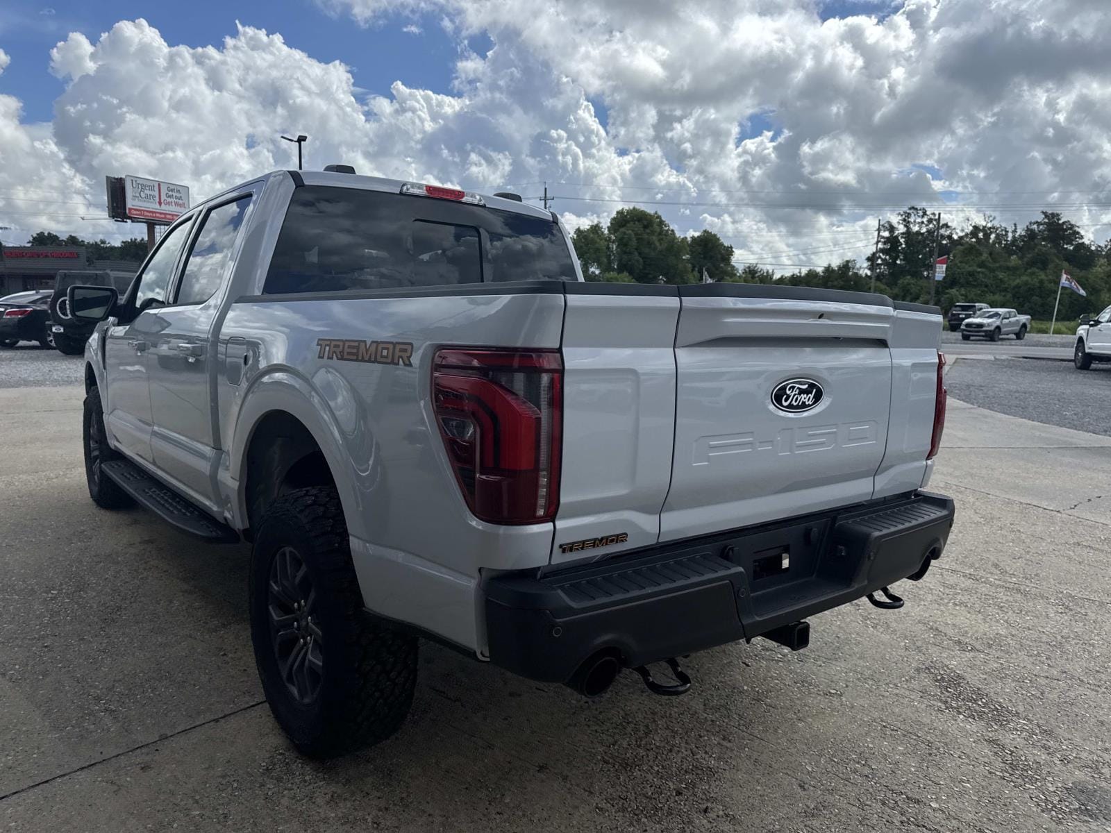 2025 Ford F-150 Tremor photo 2